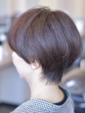 スイ(Sui) マッシュショート/くびれショート/耳掛けショート