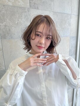 ニューヨークニューヨーク イオンスタイル東淀川店(NYNY) くびれレイヤーボブ×長めシースルーバング