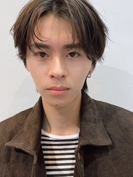 ツーダブル 大阪梅田(WW..) ツイストスパイラルパーマ波巻きスパイラル刈り上げマッシュ