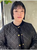 ミニボブ　切りっぱなしボブ　黒髪　ブルーブラック　パッツン