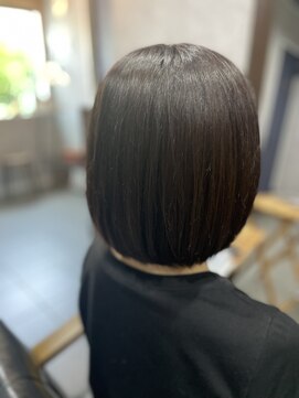 ルーツ(ROOTS) 艶髪チョコレートブラウンボブ