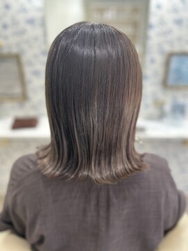 サクララ(Sakura la) ボブ/外ハネ/グラデーションカラー/ベージュ/ブラウン