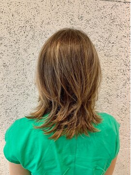 DAMANI 表参道 髪質改善/ヘッドスパ/ハイライト/白髪染め/白髪ぼかし/縮毛矯正 似合わせカット/ミディアムレイヤーカット[表参道駅]