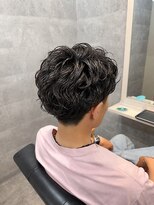 ラルナ(La luna)&nbsp;無造作フェザーパーマショート