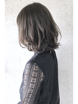 メゾンドデイアンドナイト(Maison de Day&Night) 【髪質改善】透明感グレージュ大人ミディアム【レイヤーボブ】