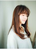 ふんわりバングのナチュラルストレート