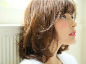 アンヘアー(UNHAIR by shiomiH)の写真/《KAMICHARISMA2024受賞》骨格や髪質を活かす似合わせカットであなただけの黄金バランスが完成★