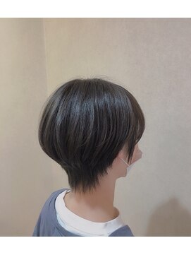 ジプソ(Gypso Hair salon) 【 マッシュショート × 丸み × くびれ 】