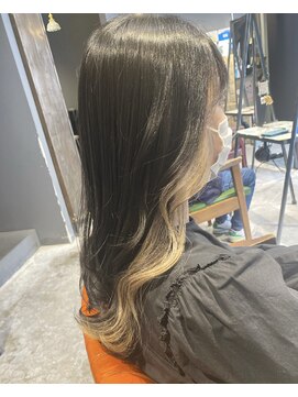 インス(ensue) ensue京都 外ハネくびれ人気イヤリングカラーくすみカラー中島