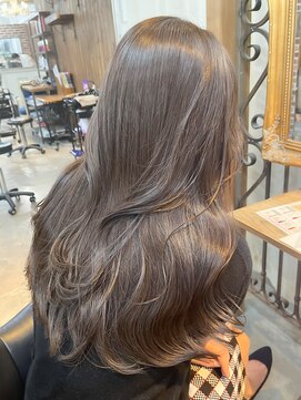 アリュウル 表参道(ALLURE) 韓国ヘア くびれヘア ミルクティーベージュ グレージュ 前髪