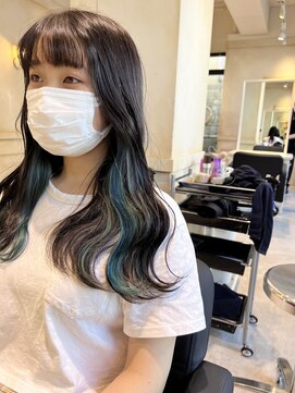 アソビ 表参道(ASOBI) インナーカラー　ミドリと青　波ウェーブ