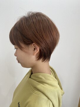 シロ(shiro.) 大人丸みショート