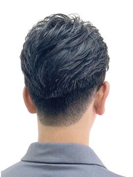 黄ぐまくん美容室 メンズ　ショート