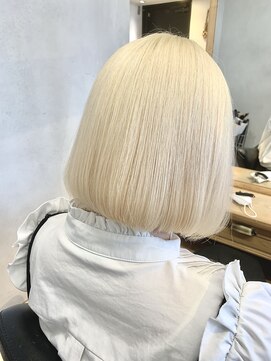 イリ 心斎橋(ili) 【石田幸希】ハイトーン/ホワイトブロンド