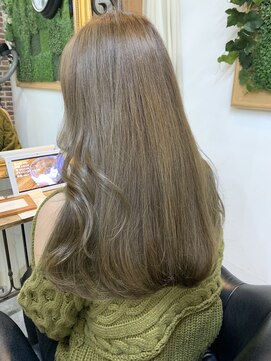 アイヴィ 表参道(IVY) オリーブグレージュ　グレージュ　レイヤーカット　水越