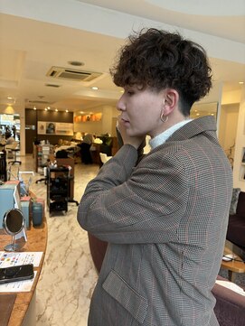 オアーゼ(Oase) メンズパーマ