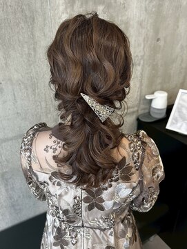 エイミー 伏見店(aemii) ふわふわネオハーフ