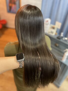 ヴィヴ(VIVE) ウルツヤダークグレージュ