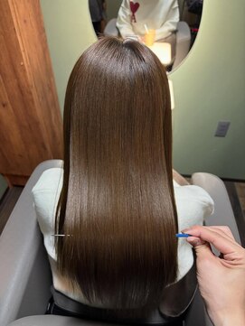 イム 博多 祇園(im) 艶髪セミロング