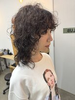 キューズ クラブ(cuz KLUB)&nbsp;【cuzKLUB】ウルフレイヤー×スパイラルパーマ（池袋）