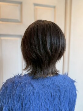 アロマ ヘアー ルーム 新宿3号店(AROMA hair room) ウルフ/ウルフレイヤー/カジュアルウルフ/デザインレイヤー/艶感