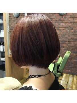 エドゥース(et DOUCE) ボルドー×ショートボブ×タイトストレート◆20代30代40代