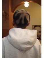 エディ(Edy)&nbsp;メンズ刈り上げスキンフェードケアブリーチホワイトシルバー岡山