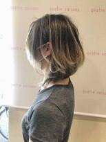 キャトルセゾン(quatre saisons)&nbsp;重め前下がりミディ×ホワイトアッシュ×バレイヤージュ