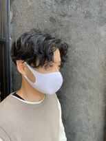 ルーミー(ROOMY) センターパートスパイラルパーマ