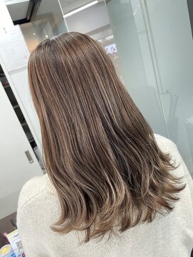 アイズ 本厚木(AIZU) コントラストミルクティー/ハイライト