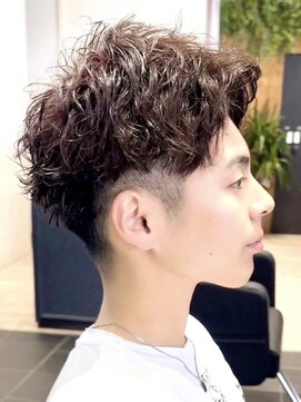 ビューネオ(VIEW NEO) ツーブロック/メンズカット/メンズパーマ/谷町四丁目