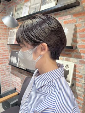 オーガニック アトリエ 大宮(organic+atelier) 20代30代40代小顔ハンサムショートアッシュブルーブラック