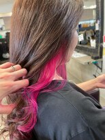 リファイン 羽村店 ビビットピンクインナーカラー