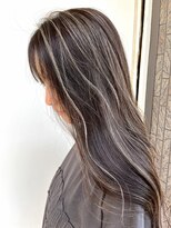 リングバイモアムー(Ring by Moremuu)&nbsp;issy ハイライトカラー