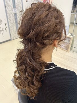 ベルデイズ 関内店(BELDAYS) 波ウェーブローポニー