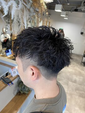 レオン(Re:ON) ツイストスパイラルパーマ