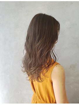 ニューカマー バイ ヘッドライト シブヤ(NEW COMER by HEADLIGHT shibuya) 透明感カラー×くびれロング