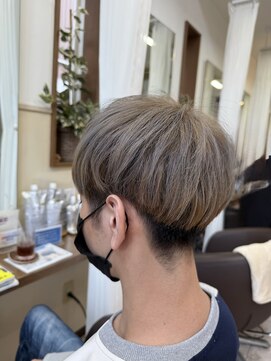 コアフィールフィス(COIFFURE fils) 新規お得クーポンあり【見附 今町】ハイトーングレーカラー