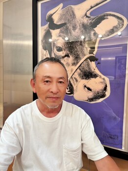 ヨッシュ(yosh)の写真/有名モデルや女優をも手掛けたズバ抜けたカット技術に定評あり。お任せでも魅力を最大限引き出してくれる◎