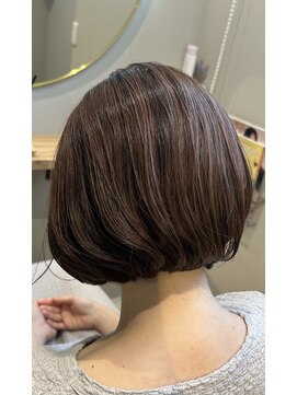 モア(more) ミニボブ