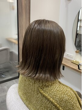 シア 新越谷店(SHEER) ミルクティーベージュ