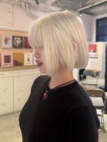 ルーム(Loom.)&nbsp;抜きっぱなし ハイトーンボブ 切りっぱなしボブ