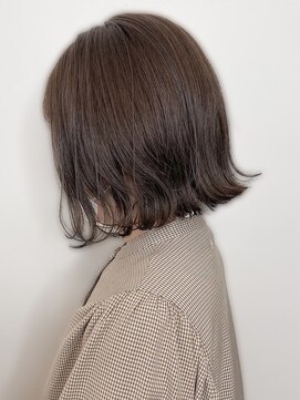 アース 三田南ウッディタウン店(HAIR&MAKE EARTH) 小顔切りっぱなし大人ボブイヤリングカラー