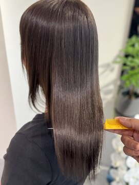 レヴリー(reverie) 艶髪ダークブラウン髪質改善トリートメント酸性ストレート