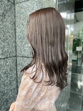 ニュート(Neut ) グレージュ