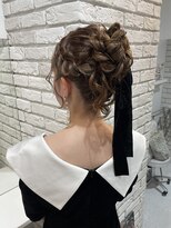 ディティカレスト(Dityca rst)&nbsp;編み込みアップスタイル♪