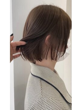 キコ(kico) やわらかいまろみカラー×ぷっつりボブ
