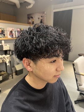 ウノプリールヴァモス(unopulir Vamos) 波巻きパーマ大人メンズ濡れ髪ウェーブシャドウパーマ