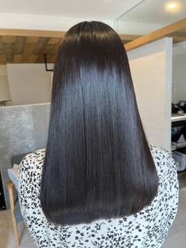 ブルーム ヘア デザイン ドゥーエ(bloom hair design due) ビターチョコレート|髪質改善×塚口の美髪トリートメント