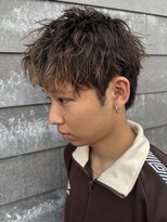 ヒュイル バイ ニアウ(Hwyl by Niau) メンズマッシュシャドウパーマスパイラルパーマニュアンスパーマ